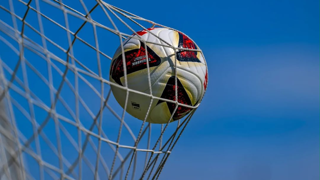 THE NEW BUNDESLIGA BALL IS ALREADY CAUSING A STIR!